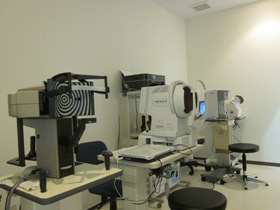 エキシマレーザー手術および多焦点眼内レンズ手術術前検査機器